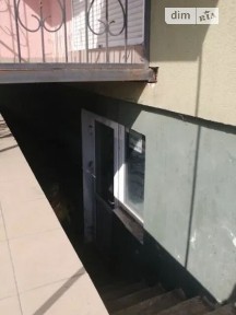 Продаж комерційного приміщення на вул. Тролейбусна 15, площа 65.4 кв. м • ID 33867618