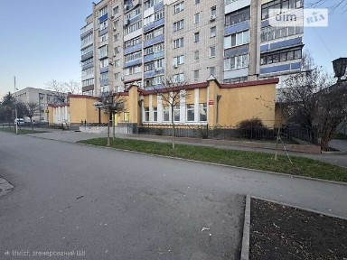 Продаж комерційного приміщення на вул. Замостянська 9, площа 552 кв. м • ID 33827529