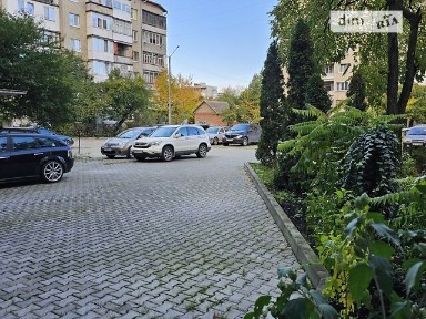 Продаж комерційного приміщення на вул. Довженка О. 6, площа 163.5 кв. м • ID 33798999
