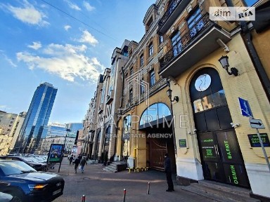 Продаж комерційного приміщення на вул. Басейна 2, площа 211.2 кв. м • ID 33774046