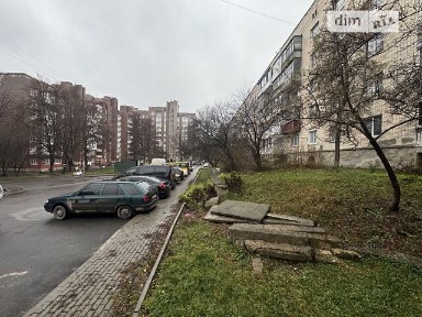 Продаж комерційного приміщення на вул. Патріарха Любомира Гузара, площа 286 кв. м • ID 33768777