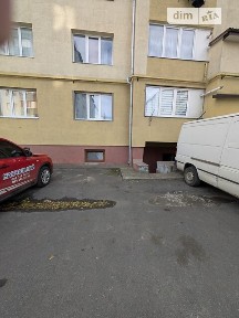 Продаж комерційного приміщення на вул. Крайня 1, площа 102.1 кв. м • ID 33651562
