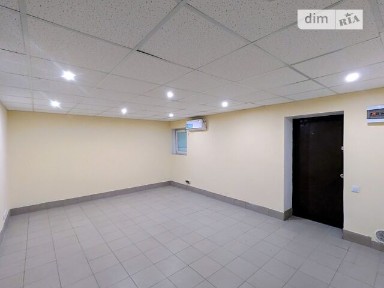 Продаж комерційного приміщення на вул. Лисенка 13, площа 33.9 кв. м • ID 33642658