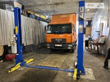 Продаж комерційного приміщення на вул. Дегтярівська 27А, площа 475 кв. м • ID 33589084