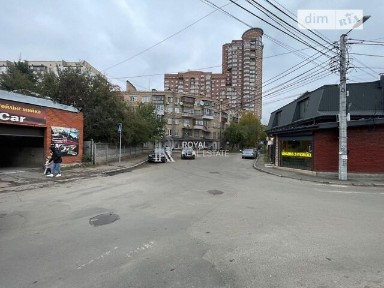 Продаж комерційного приміщення на вул. Клінічна 17, площа 279.4 кв. м • ID 33635274