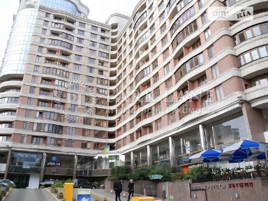 Продаж комерційного приміщення на вул. Жилянська 59, площа 55 кв. м • ID 33610395