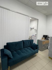Продаж комерційного приміщення на пл. Міцкевича 8, площа 16 кв. м • ID 33496771