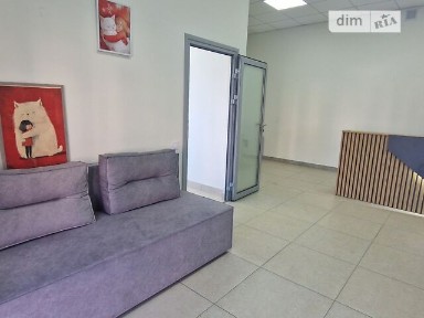 Продаж комерційного приміщення на вул. Центральна, площа 75 кв. м • ID 33473348