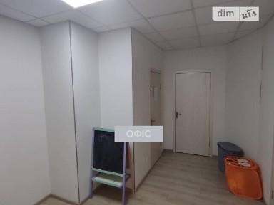 Продаж комерційного приміщення на мас. Радужний, площа 68.9 кв. м • ID 33463676