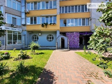 Продаж комерційного приміщення на вул. Академіка Ющенка 8, площа 384 кв. м • ID 33425436