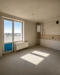 Трьохкімнатна квартира в центрі з вільним простором в клубному будинкуYV
