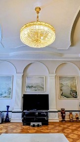 Продам центр Гоголя 11 4-к /200м2 ГАЗ низький поверх