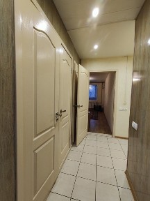 Продам 1 комнатная квартира Залютино, двухбалконка.
