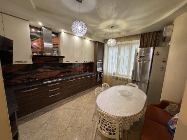 Продам 2х. ком. квартиру ул. Мира 4