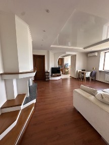 Продам 3 к кв Пр Героев Харькова 97 м Защитников Украины.