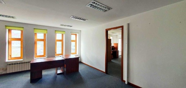 Оренда офісу 110 кв. м в Центрі (3 кабінети) вул. Січових Стрільців 20