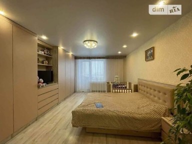 Продаж 2к квартири 70 кв. м на вул. Академіка Сергія Корольова • ID 34763876