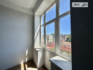 Продаж 2к квартири 71 кв. м на вул. Хмельницького Богдана • ID 34762507