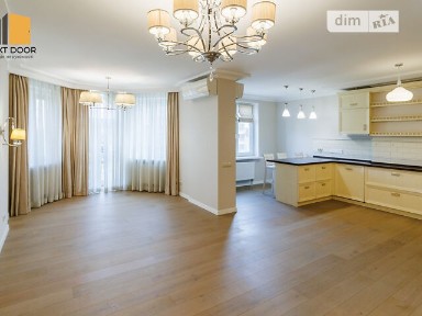 Продаж 4к квартири 143.5 кв. м на вул. Дмитрівська 75 • ID 34761520