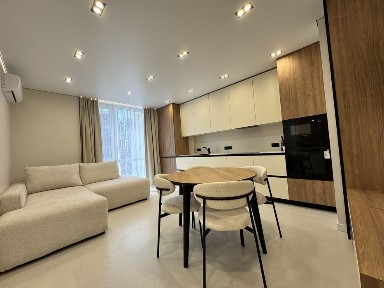 Преміальна 3 к. квартира в ЖК Manhattan KC