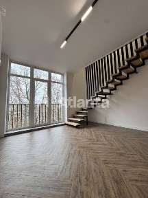 Дворівнева квартира район Кварцу