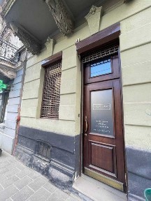 Продаж фасадного комерційного приміщення на вулиці Нечуя-Левицького
