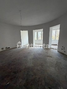 Дворівневе приміщення 221 м², в старому Центрі, вул. Конституційна