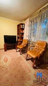 Продам большую 3к квартиру на Титова 12а!