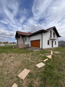 Продаж сучасного будинку для комфортного життя