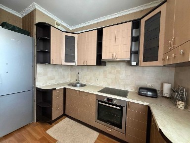 2-к квартира з ГЕНЕРАТОРОМ та автономною водою! Бомбосховище в будинку! Позняки, вул. Урлівська, 23В