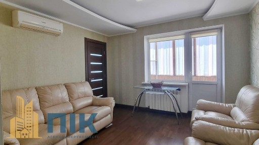 Без %! Оренда, 3к, Лукьянівка, в ул. Ільєнко Юрія (Мельніка), цегляний будинок