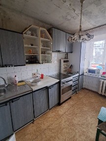 Здам 3-кімн. квартиру між 2-х ст. метро-Політехнічний інститут і Лук, янівською.