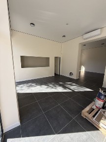 Комерційне приміщення, 65 м. кв. Новий р-н, жк Делі