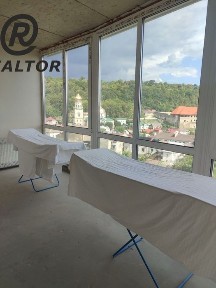 Продається 2-кімнатна квартира в новобудові. Чортків