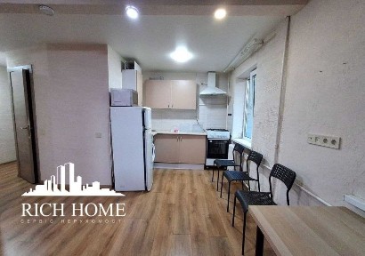 Продаж 1 кімнатної квартири-студії 35 м2, біля метро Дорогожичі, вул. Олени Теліги 7 А