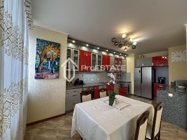 продаж квартири ЖК Корона Срібнокільська, 1 Позняки 137м2