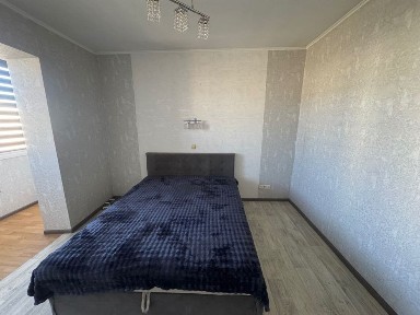 3 кімнатна -> 72 м2, вулиця Ревуцького 25 | метро Харківська 10 хвилин