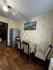 Сдам 2 ком. квар. Небесной сотни. 3 этаж