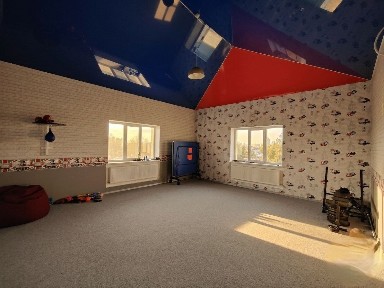 Продаж будинку 340 м²