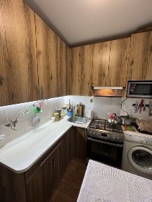 ТЕРМІНОВО продам 3 кімнатну квартиру