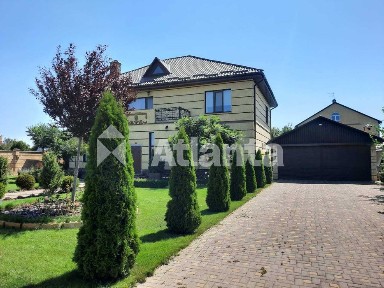 Гарний будинок з авторським ремонтом у Золотій Гірці! 10 соток, 350м, 6 кімнат, гараж, басейн - 389тис