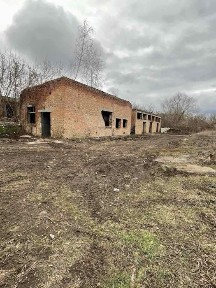 Продам два приміщення 800 та 740кв. м Центр Золотоноші