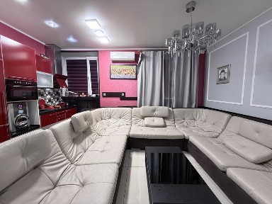 Продам 4-х ком. квартиру, Нагорный район (404627)
