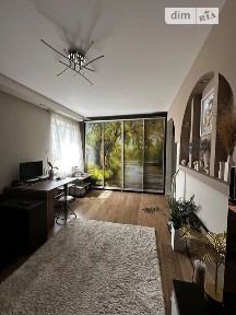 Продаж 1к квартири 32 кв. м на вул. Захисників України • ID 34763538