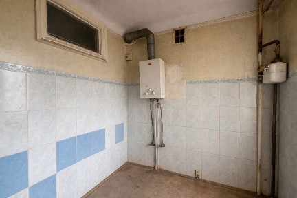 Продаж 2 кімн. Дмитра Донського р-н Первомайки, поряд Юність, Ювілейна