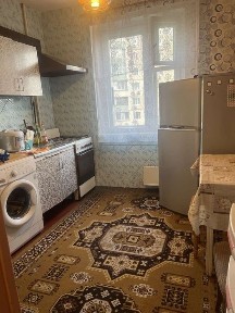 Здається двокімнатна квартира по вул. Милославській, 5