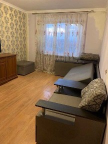 Здам 2 х кімнатну Ялтинська 15