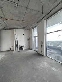 Пентхаус з терасою та видом на сосни. Індивідуальне газ
