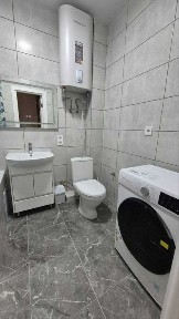 Новый дом с паркингом и генератором