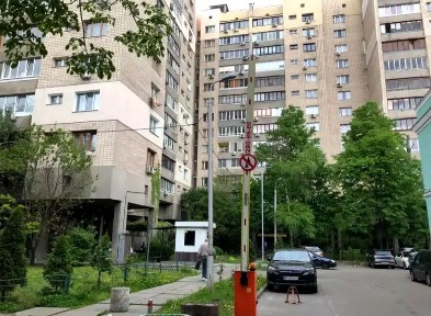 Продаж 3-кімнатної квартири 90 м², Суворова вул., 11